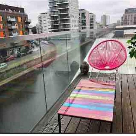 Lovely 2Br Apartment W/ City View Londýn Exteriér fotografie