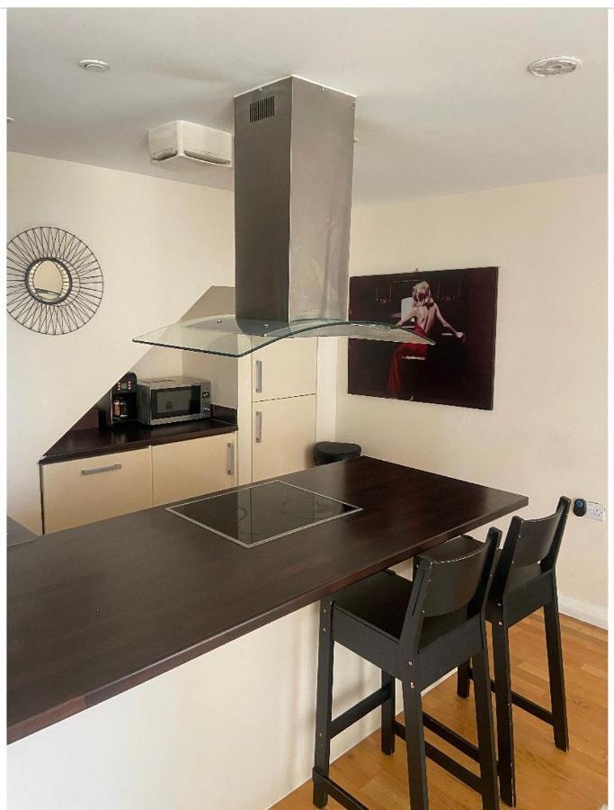 Lovely 2Br Apartment W/ City View Londýn Exteriér fotografie